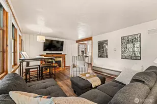 3033 31st Ave W, Seattle, WA 98199 - Photo 11