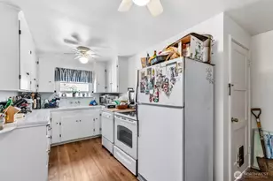 3033 31st Ave W, Seattle, WA 98199 - Photo 25
