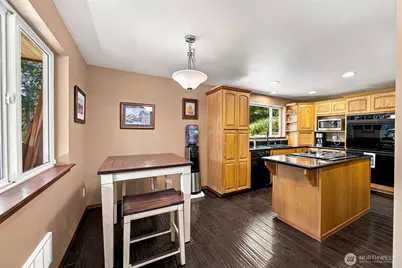 33217 Mount Tahoma Canyon Road E, Ashford, WA 98304 - Photo 13