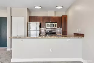 1610 Belmont Ave, Seattle, WA 98122 - Photo 13
