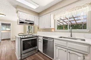 5604 18th Ct NE, Olympia, WA 98516 - Photo 9
