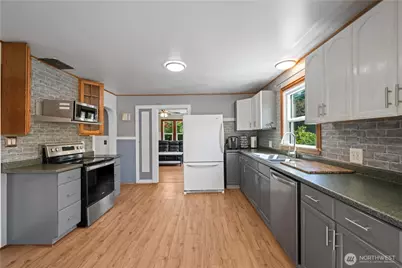 21716 State Route 530 NE, Arlington, WA 98223 - Photo 5