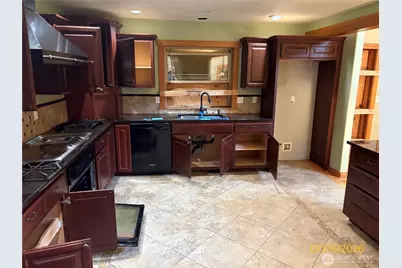 34325 SE 263rd Place, Ravensdale, WA 98051 - Photo 7