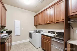 207 Broadway, Tacoma, WA 98402 - Photo 33