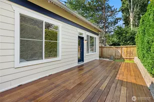 23912 SE 7th St, Sammamish, WA 98074 - Photo 33