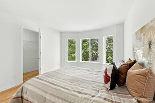 23912 SE 7th St, Sammamish, WA 98074 - Photo 31