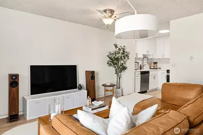3009 3rd Avenue W #6, Seattle, WA 98119 - Photo 5