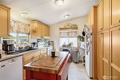 2725 E Fir St #72, Mount Vernon, WA 98273 - Photo 13