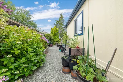 2725 E Fir St #72, Mount Vernon, WA 98273 - Photo 5
