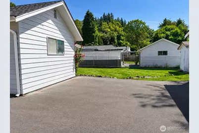 3301 SE 5th Street, Renton, WA 98058 - Photo 11