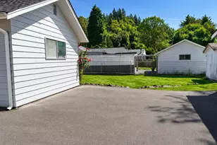 3301 SE 5th St, Renton, WA 98058 - Photo 11