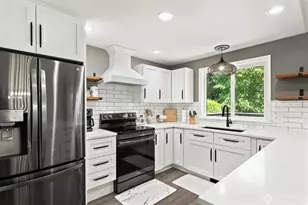 2901 Club Ct, Mount Vernon, WA 98273 - Photo 11