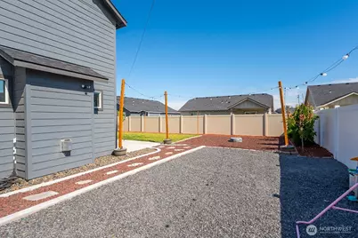 4211 W Heaverlo Drive, Moses Lake, WA 98837 - Photo 3