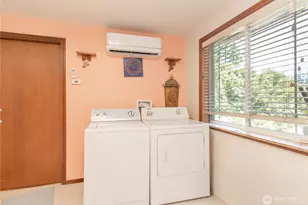 19613 Filbert Dr, Bothell, WA 98012 - Photo 5
