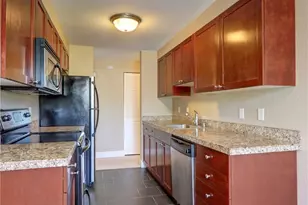 939 N 101st St, Seattle, WA 98133 - Photo 5