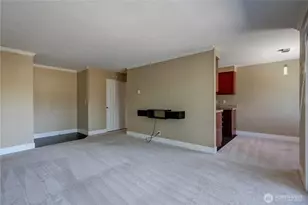 939 N 101st St, Seattle, WA 98133 - Photo 3