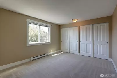 939 N 101st Street #302, Seattle, WA 98133 - Photo 7