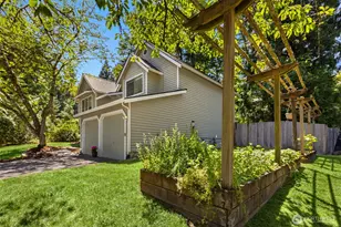 2023 228th Pl NE, Sammamish, WA 98074 - Photo 33