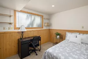 2023 228th Pl NE, Sammamish, WA 98074 - Photo 25