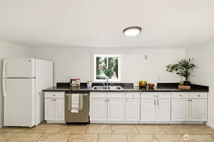 4318 1st Ave NE, Seattle, WA 98105 - Photo 23