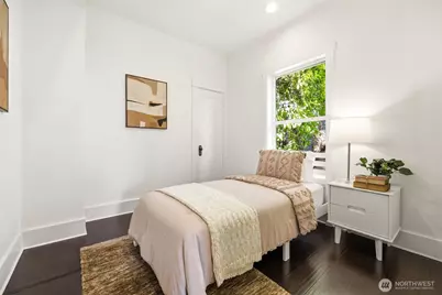 4318 1st Avenue NE, Seattle, WA 98105 - Photo 13