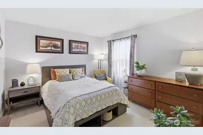 305 Lynnwood Avenue SE, Renton, WA 98056 - Photo 19