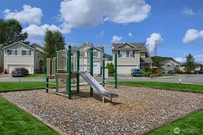 305 Lynnwood Avenue SE, Renton, WA 98056 - Photo 27