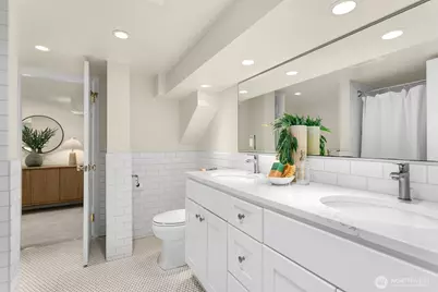 3610 W Viewmont Way W, Seattle, WA 98199 - Photo 21