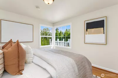 3610 W Viewmont Way W, Seattle, WA 98199 - Photo 15
