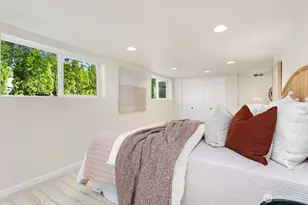 3610 W Viewmont Wy W, Seattle, WA 98199 - Photo 19