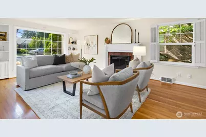 3610 W Viewmont Way W, Seattle, WA 98199 - Photo 5