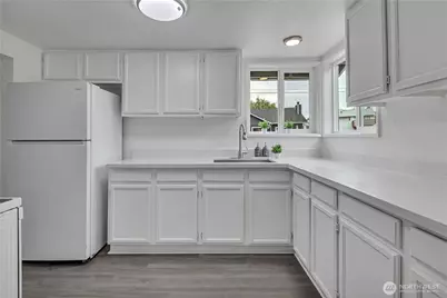 216 4th Avenue SW, Pacific, WA 98047 - Photo 13