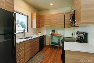17402 83rd Court NE, Kenmore, WA 98028 - Photo 33