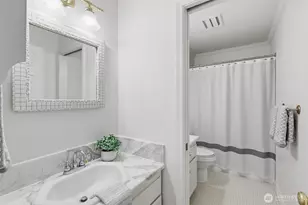 22716 NE 25th Way, Sammamish, WA 98074 - Photo 19