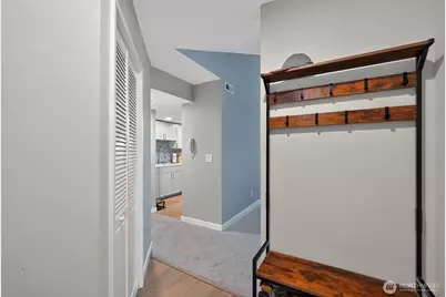1220 6th Avenue S #B304, Edmonds, WA 98020 - Photo 5