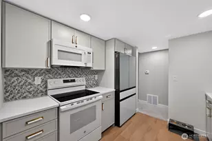 1220 6th Ave S, Edmonds, WA 98020 - Photo 11