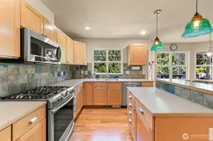 4821 Lookout Ave, Bellingham, WA 98229 - Photo 5