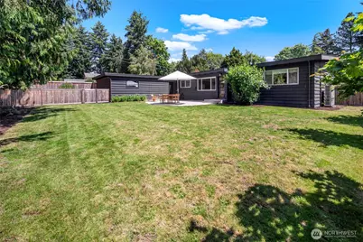 18751 60th Avenue NE, Kenmore, WA 98028 - Photo 29
