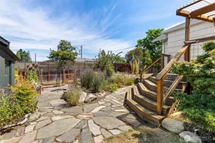 322 S Jones St, Port Angeles, WA 98362 - Photo 31