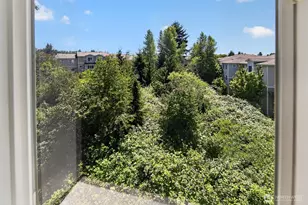 14915 38th Dr SE, Bothell, WA 98012 - Photo 9