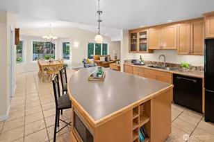 16537 SE 45th Pl, Bellevue, WA 98006 - Photo 15
