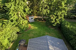 16537 SE 45th Pl, Bellevue, WA 98006 - Photo 3