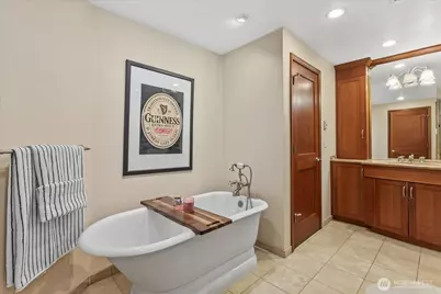 20026 190th Avenue NE, Woodinville, WA 98077 - Photo 23