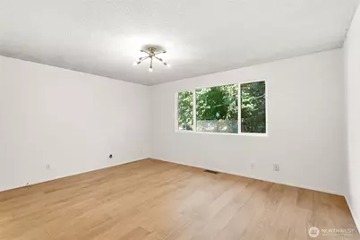 30807 26th Avenue SW, Federal Way, WA 98023 - Photo 13