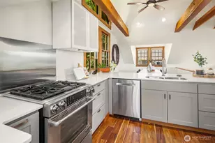 2508 13th Ave W, Seattle, WA 98119 - Photo 11