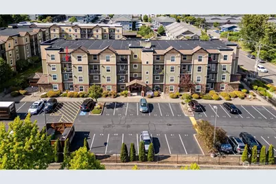 700 32nd Street #A302, Bellingham, WA 98225 - Photo 3