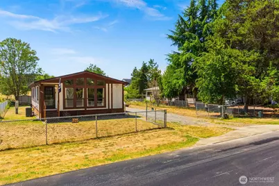 9035 Pepperidge Lane SE, Yelm, WA 98597 - Photo 31