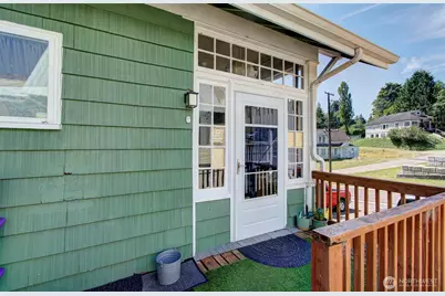 1503 First Street W, South Bend, WA 98586 - Photo 3