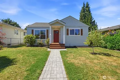 229 19th Avenue, Longview, WA 98632 - Photo 1