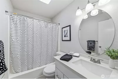 12543 NE 23rd Place #D1, Bellevue, WA 98005 - Photo 21